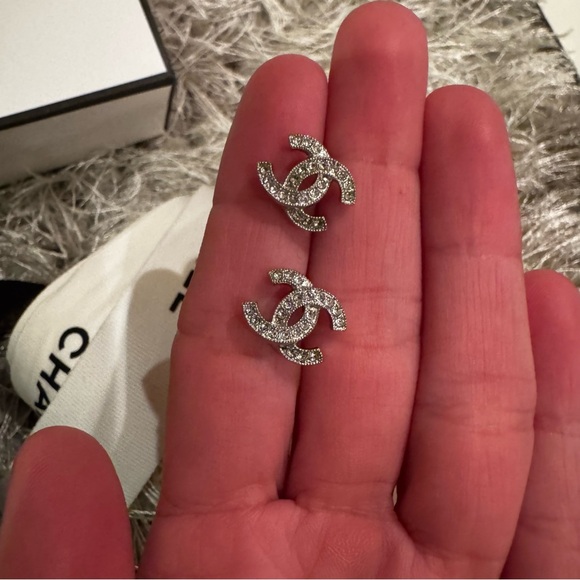 Chanel CC Logo Earrings Studs - Picture 8 of 13